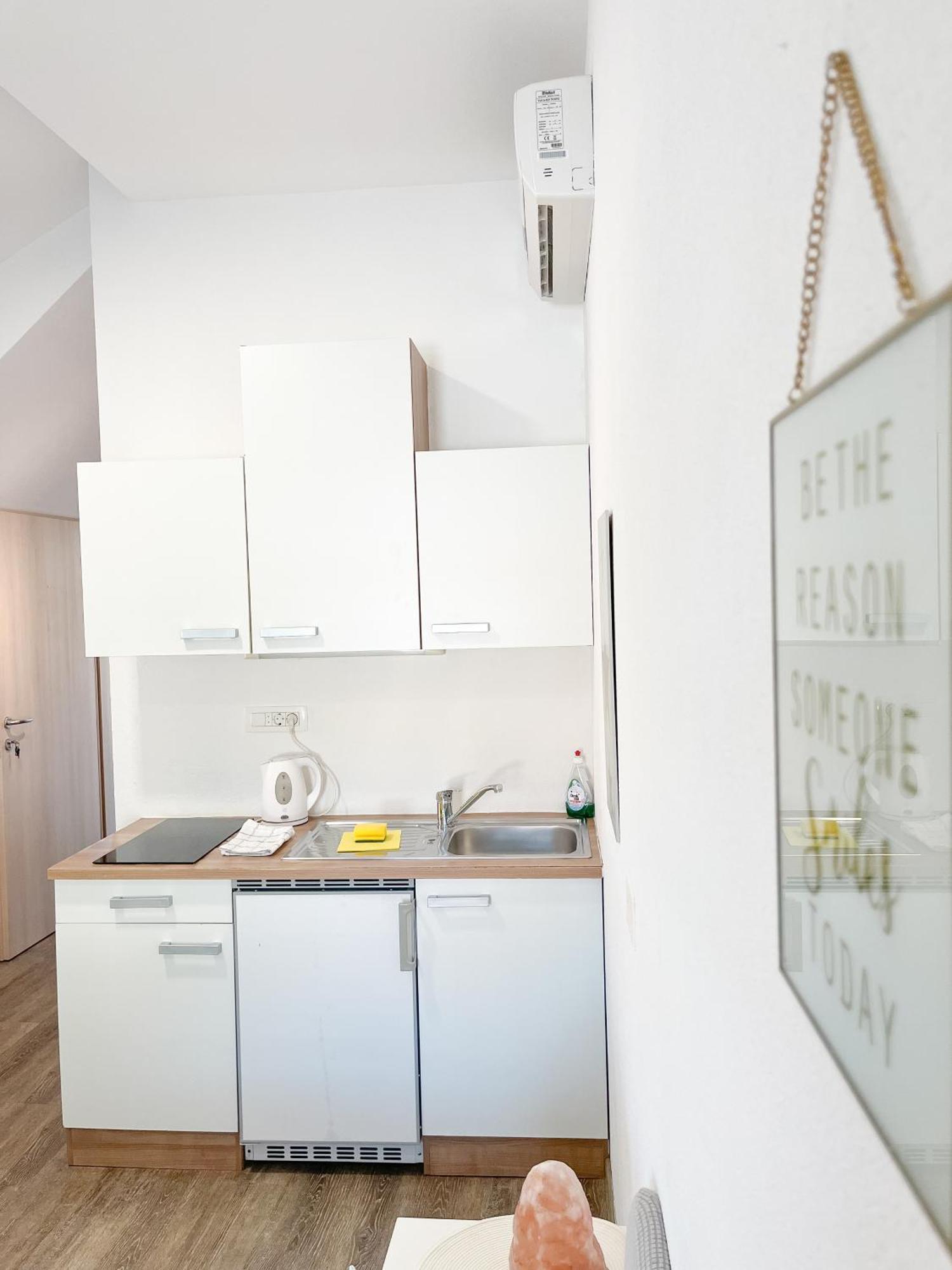 Anita'S Studio Apartments Ljubljana Luaran gambar