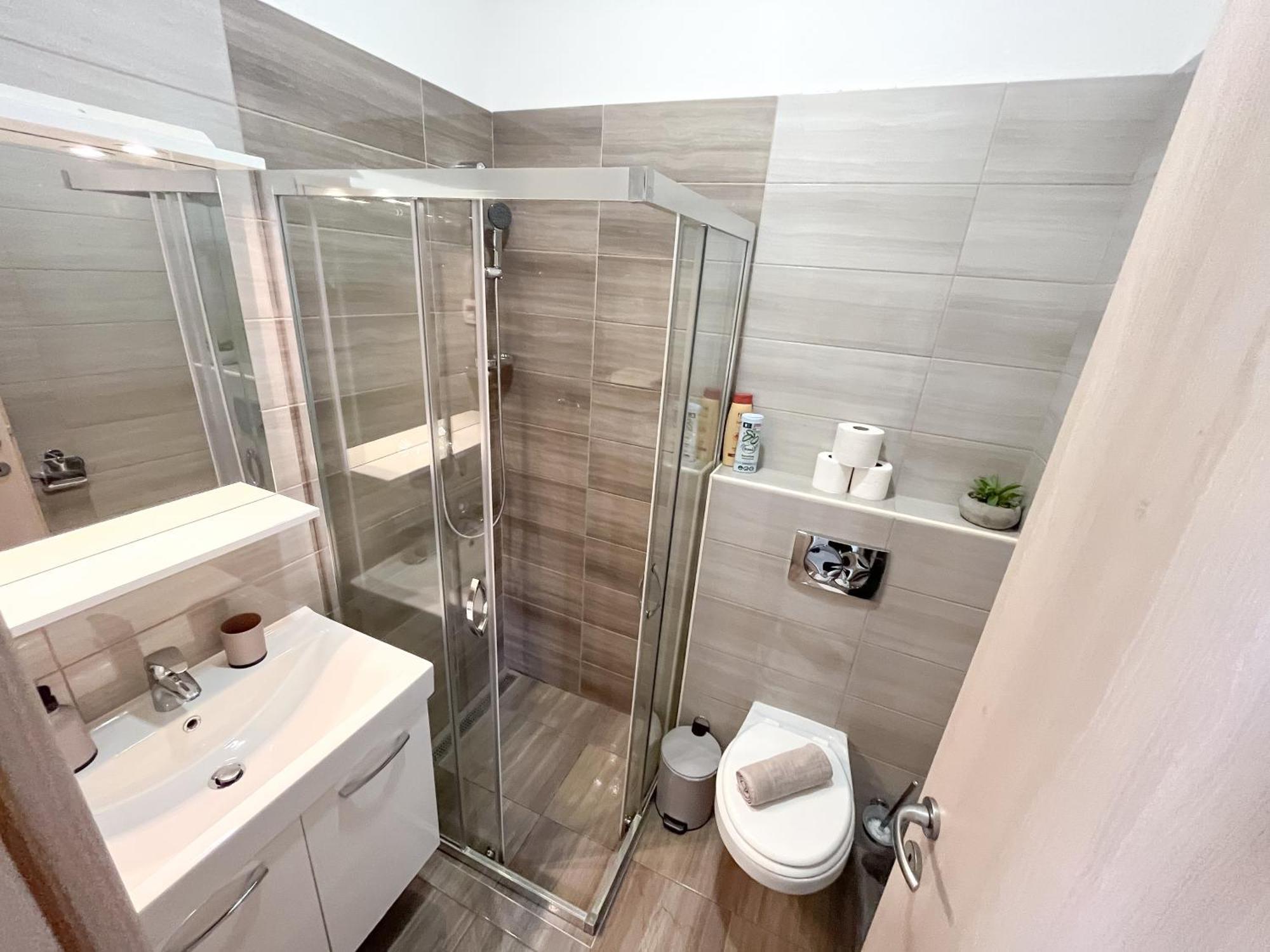 Anita'S Studio Apartments Ljubljana Luaran gambar