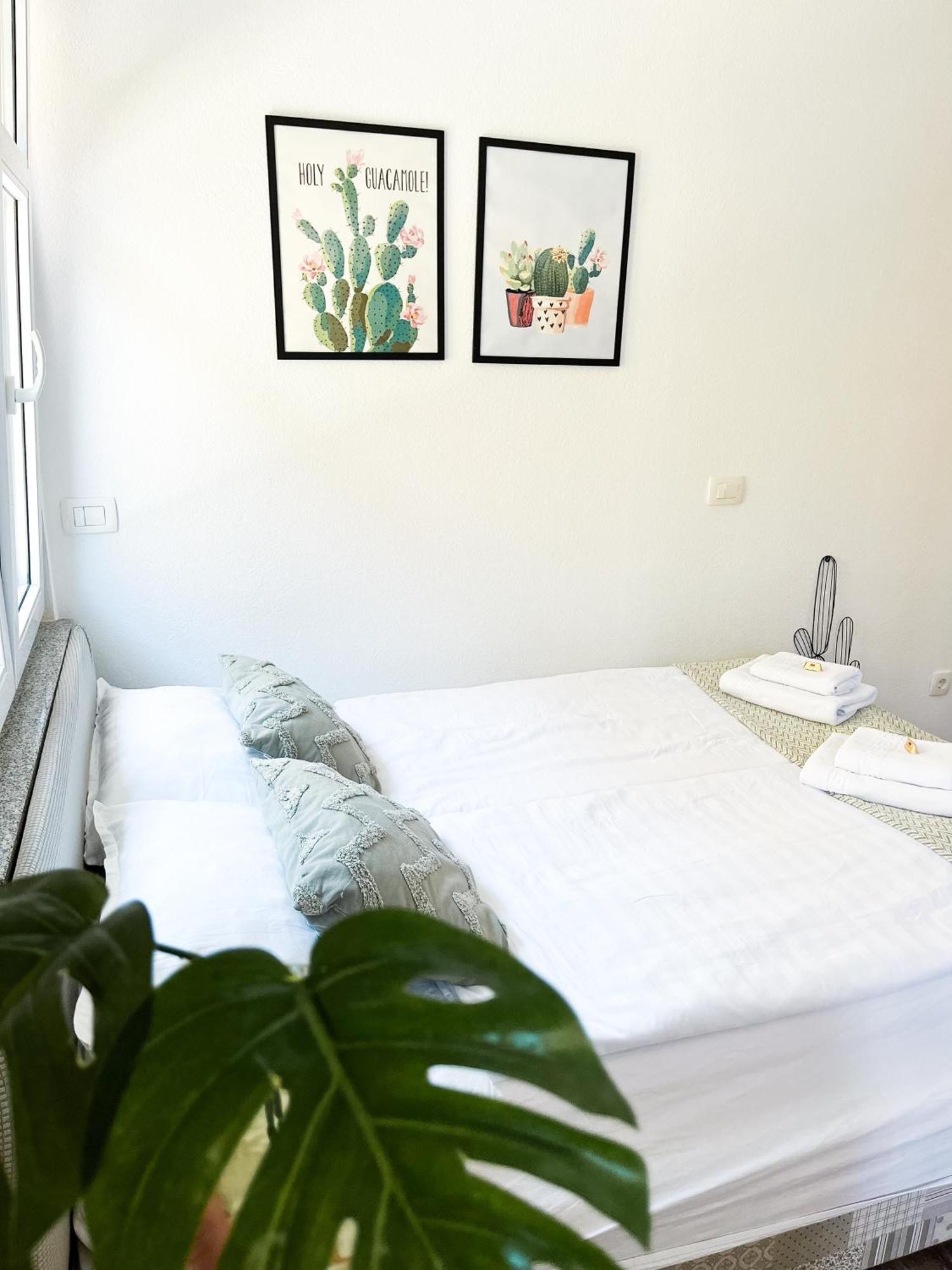 Anita'S Studio Apartments Ljubljana Luaran gambar