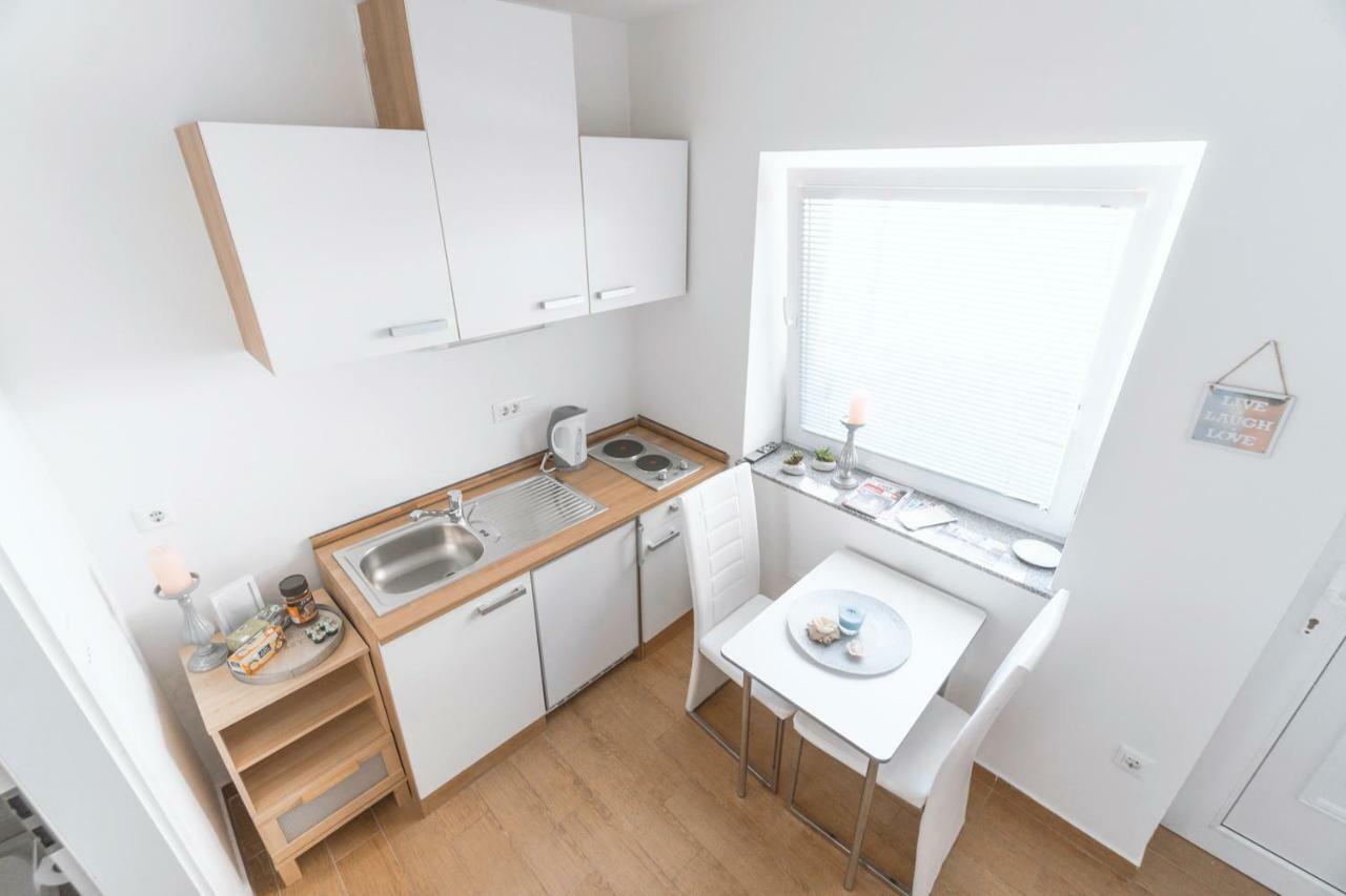 Anita'S Studio Apartments Ljubljana Luaran gambar